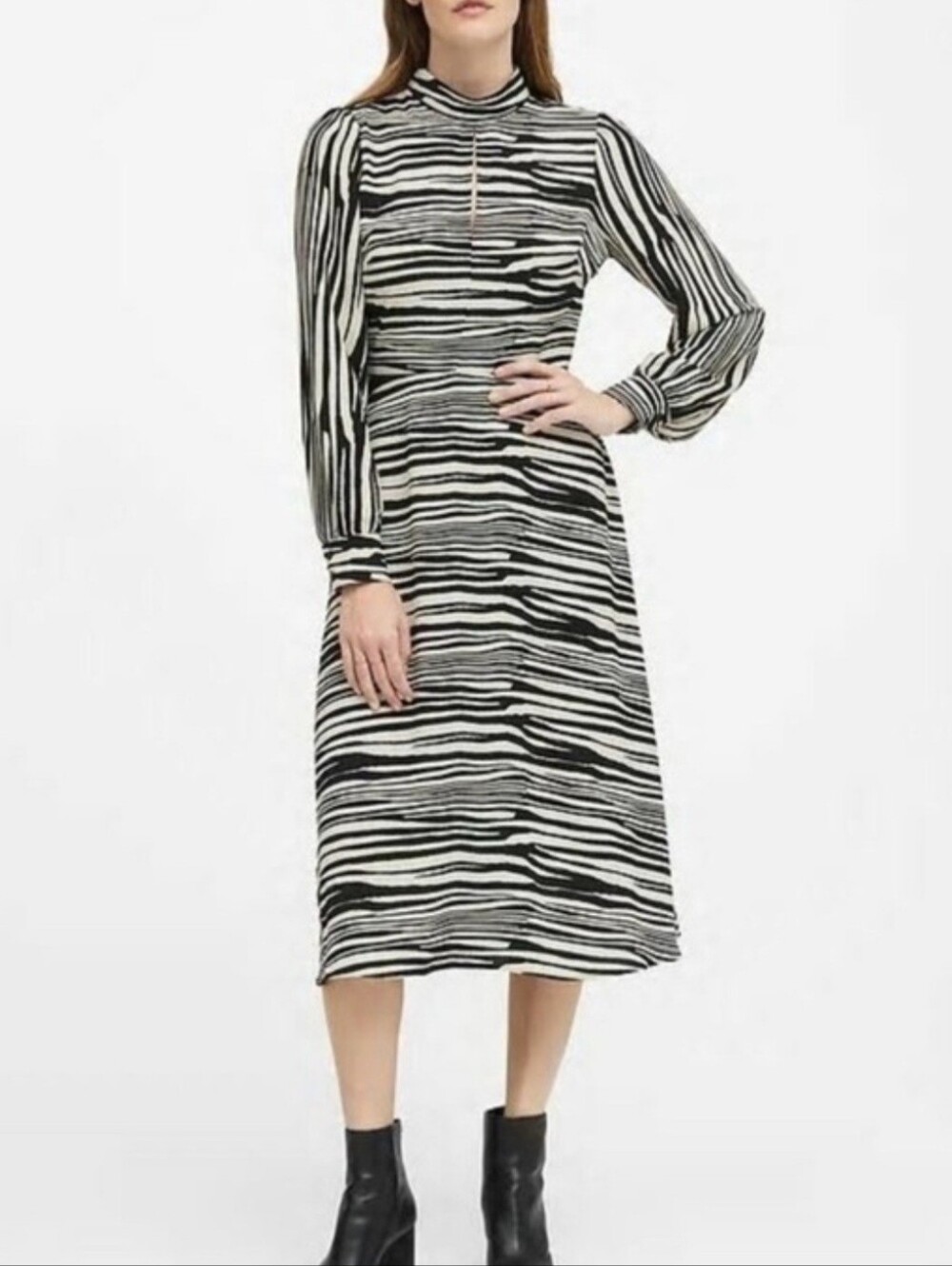 Banana Republic Black and Cream Zebra-Print Long Sleeve Midi Dress 8 Tall